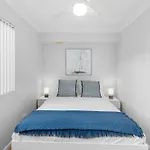 Esplanade Escape - Beachfront Family Bliss