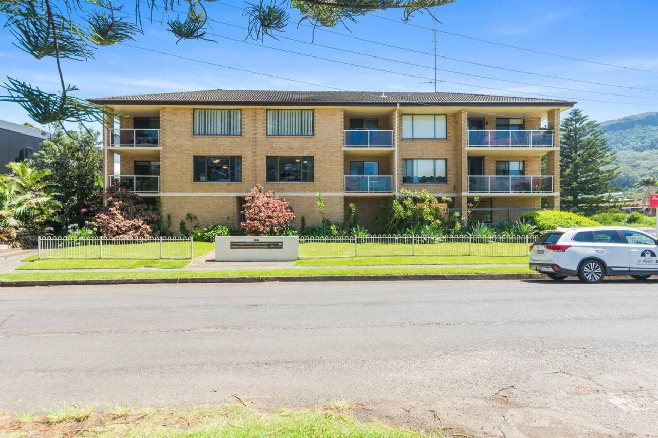 Esplanade Escape - Beachfront Family Bliss Apartment Wollongong